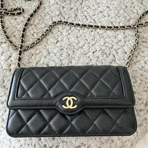 NEW CHANEL WOC Black Quilted Leather Crossbody with Gold Chain & CC Logo
